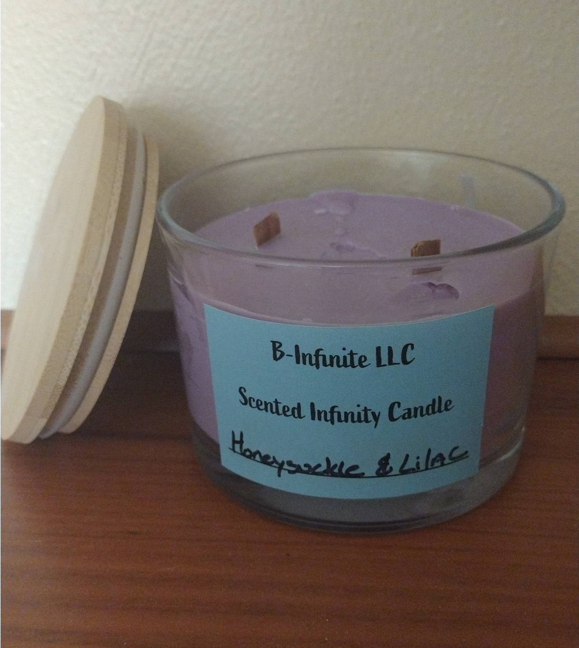 Infinity Candle - Honeysuckle & Lilac
